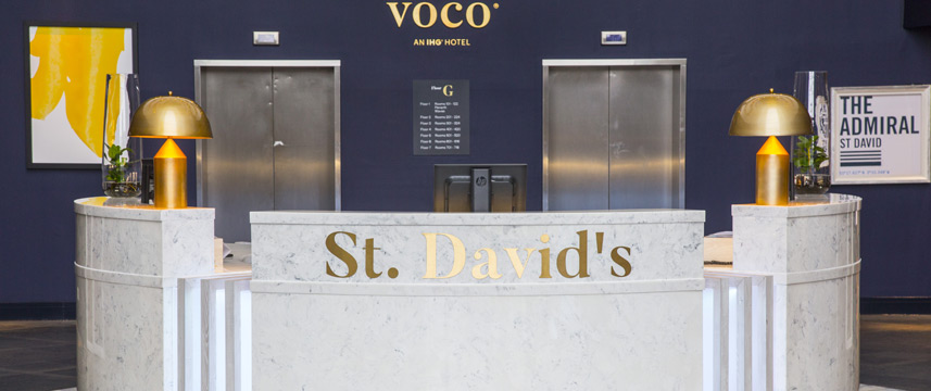 voco St David`s Cardiff - Reception Desk